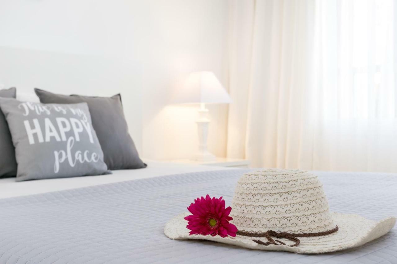 Litoral Mar Dream 17, Beach Front, Free Wi-Fi, Private Parking, Pool Portimão Kültér fotó